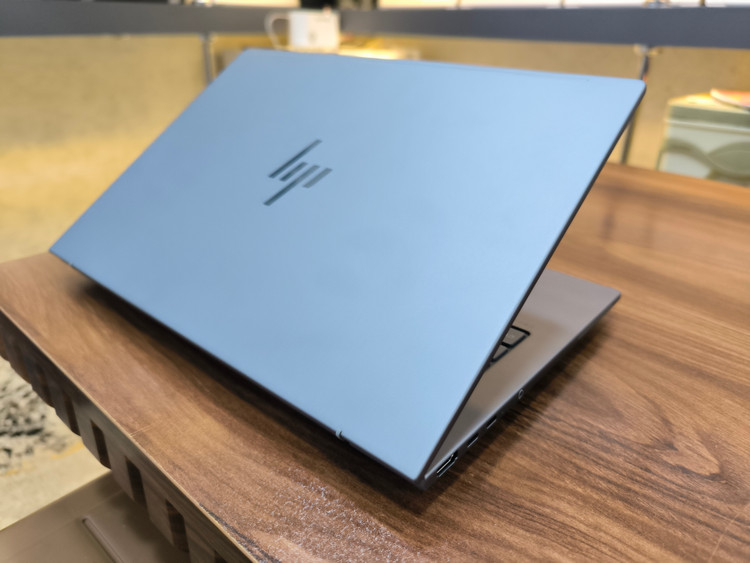لپتاپ ورک استیشن 14 اینچی HP مدل ZBook 8 G1A
